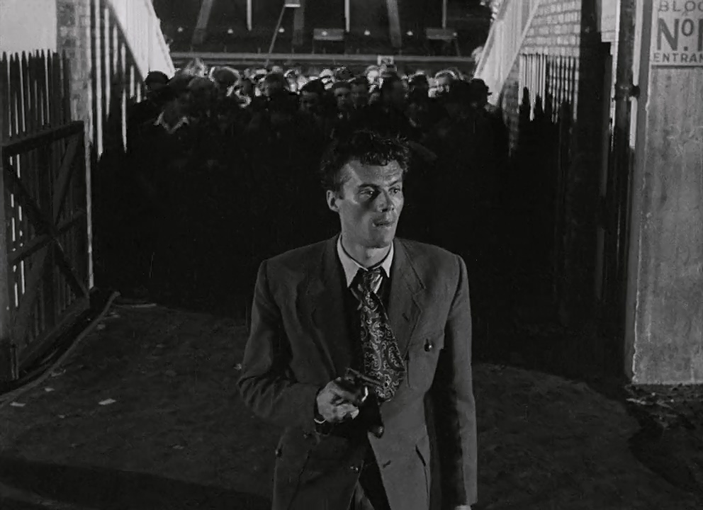 Dirk Bogarde in The Blue Lamp (1950)