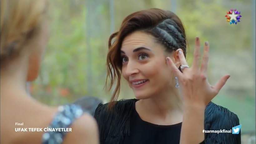 Aslihan Gürbüz in Ufak Tefek Cinayetler (2017)