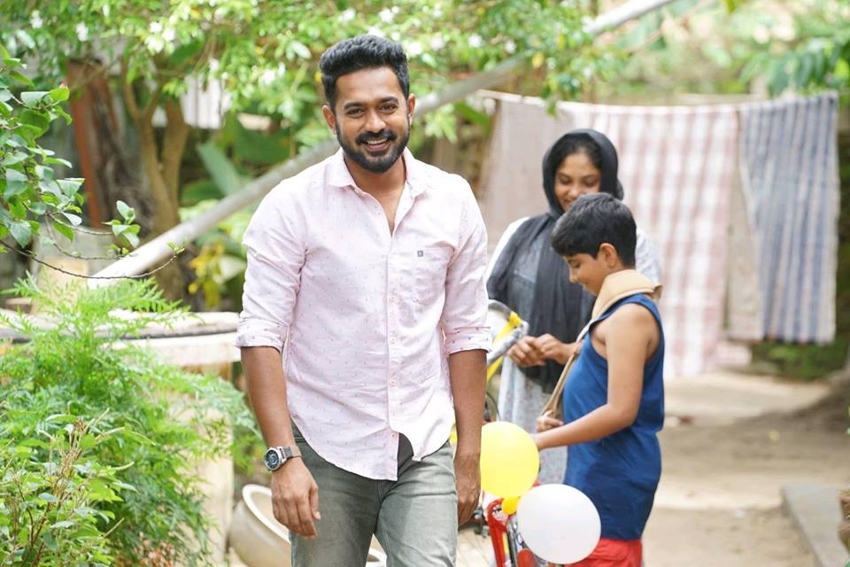 Asif Ali in Vijay Superum Pournamiyum (2019)