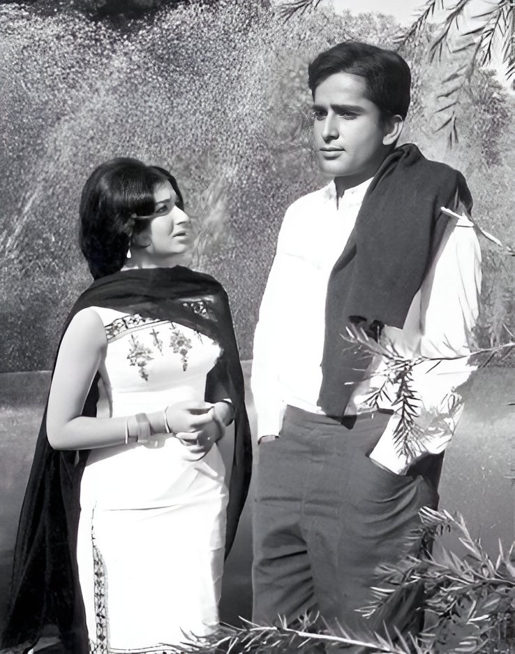 Shashi Kapoor and Sharmila Tagore in Waqt (1965)