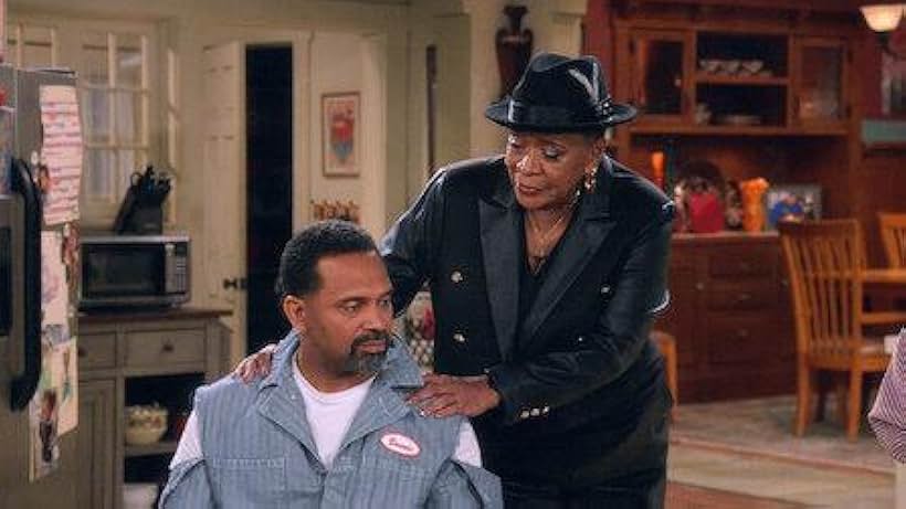 Mike Epps and Marsha Warfield in The Upshaws (2021)