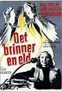 Det brinner en eld (1943)