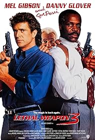 Mel Gibson, Danny Glover, and Joe Pesci in Vũ Khí Tối Thượng 3 (1992)