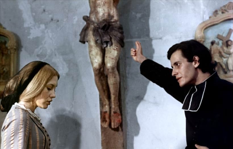 Gillian Hills and Francis Huster in La faute de l'abbé Mouret (1970)