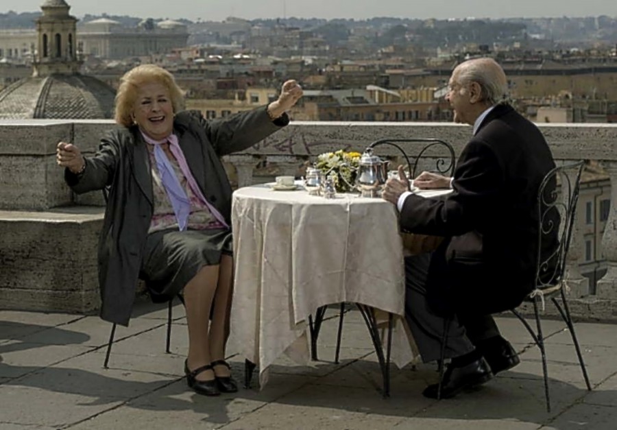 Manuel Alexandre and China Zorrilla in Elsa y Fred (2005)