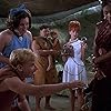 John Goodman, Rick Moranis, Elizabeth Perkins, Rosie O'Donnell, Sheryl Lee Ralph, Hlynur Sigurðsson, Marinó Sigurðsson, Elaine Silver, and Melanie Silver in The Flintstones (1994)