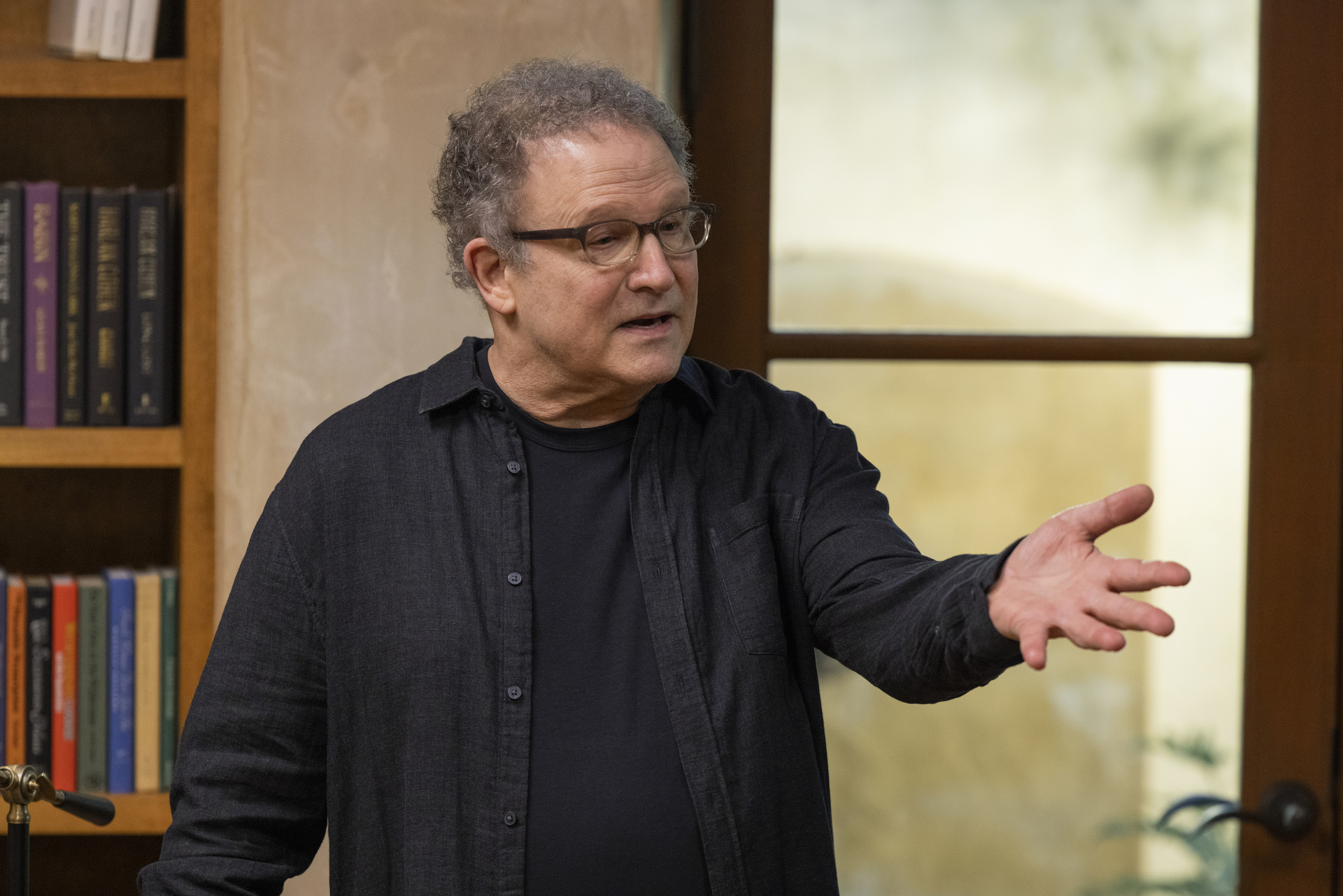 Albert Brooks in Đừng Quá Nhiệt Tình (2000)