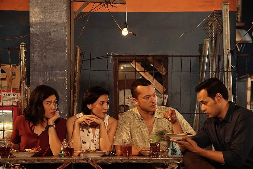 Dian Sastrowardoyo, Nicholas Saputra, Oka Antara, and Hannah Al Rashid in Aruna Và Khẩu Vị Yêu Thích (2018)