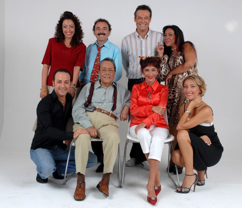 Tolga Çevik, Hümeyra, Gazanfer Özcan, Engin Günaydin, Binnur Kaya, Gülse Birsel, Levent Üzümcü, and Hasibe Eren in Avrupa Yakasi (2004)