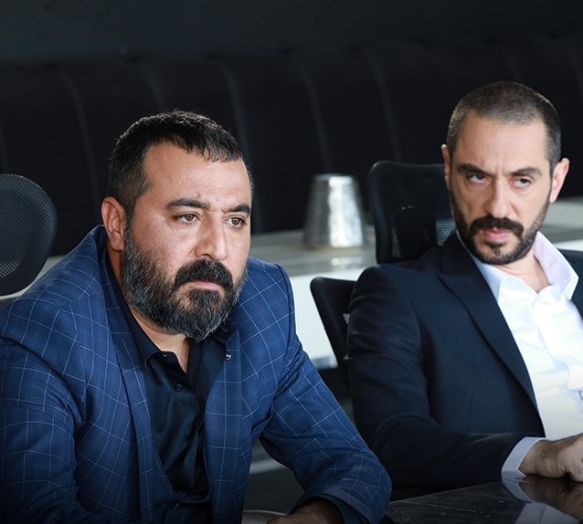 Mustafa Üstündag and Emir Benderlioglu in 134. Bolum (2019)