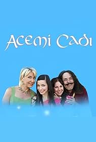 Celal Kadri Kinoglu, Senay Gürler, Nergis Kumbasar, and Merve Bolugur in Acemi Cadi (2006)