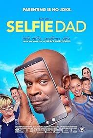 Michael Jr., Karen Abercrombie, Jamie Grace, and Chonda Pierce in Selfie Dad (2020)