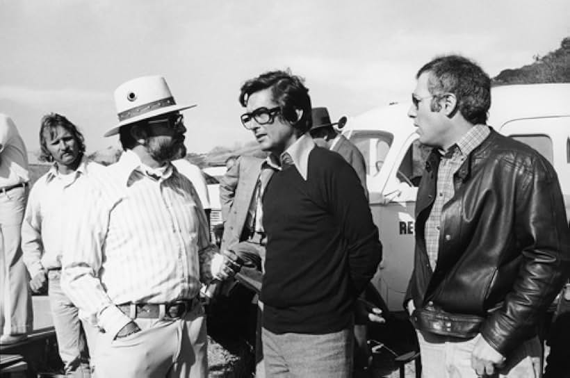 John A. Alonzo, Robert Evans, and Bernie Schwartz in Phố Tàu (1974)