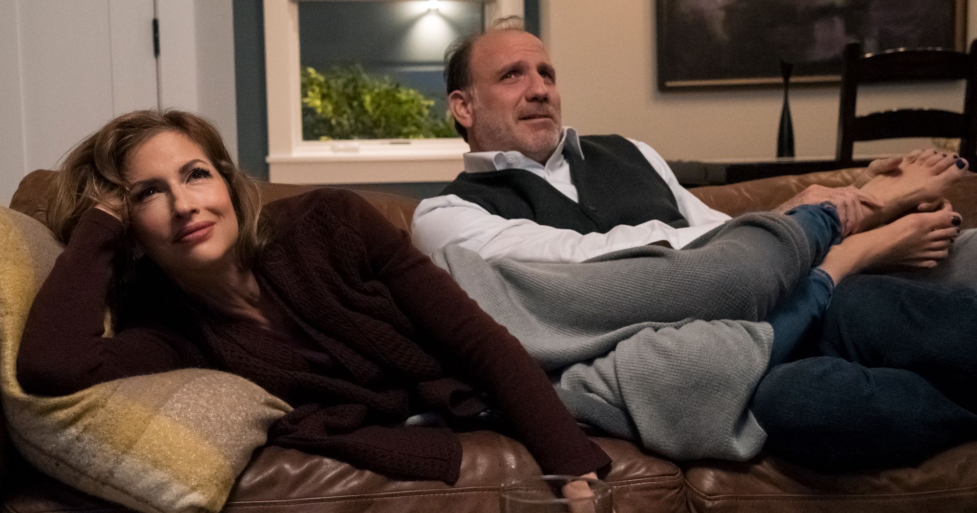 Nick Sandow and Alysia Reiner in Trại Giam Kiểu Mỹ (2013)