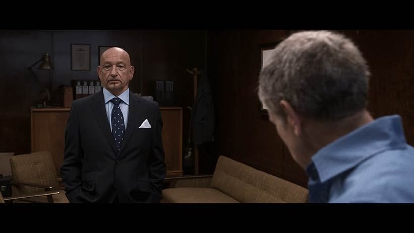 Ben Kingsley in Khu Nghỉ Dưỡng Lặn Biển Đỏ (2019)