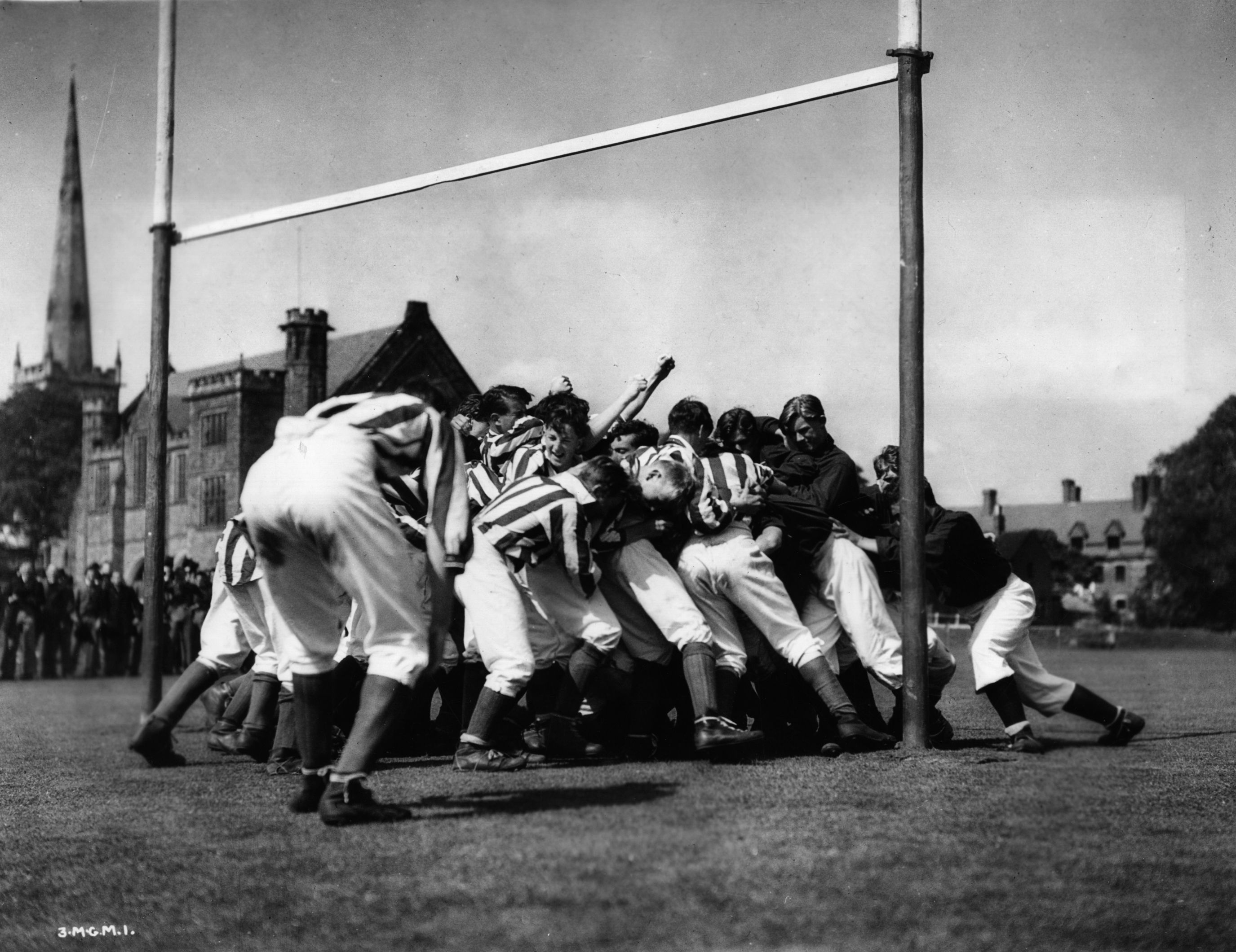 Leonard Boucher, Henry Caine, Leo de Pokorny, Cyril Frankel, Dane Gordon, Simon Lack, Patrick Ludlow, and Caven Watson in Tạm biệt Mr. Chips (1939)