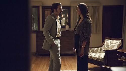 Diego Luna and Fernanda Urrejola in Jefe de Jefes (2018)