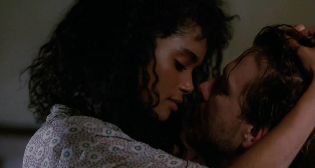 Mickey Rourke and Lisa Bonet in Linh Hồn Quỷ Dữ (1987)