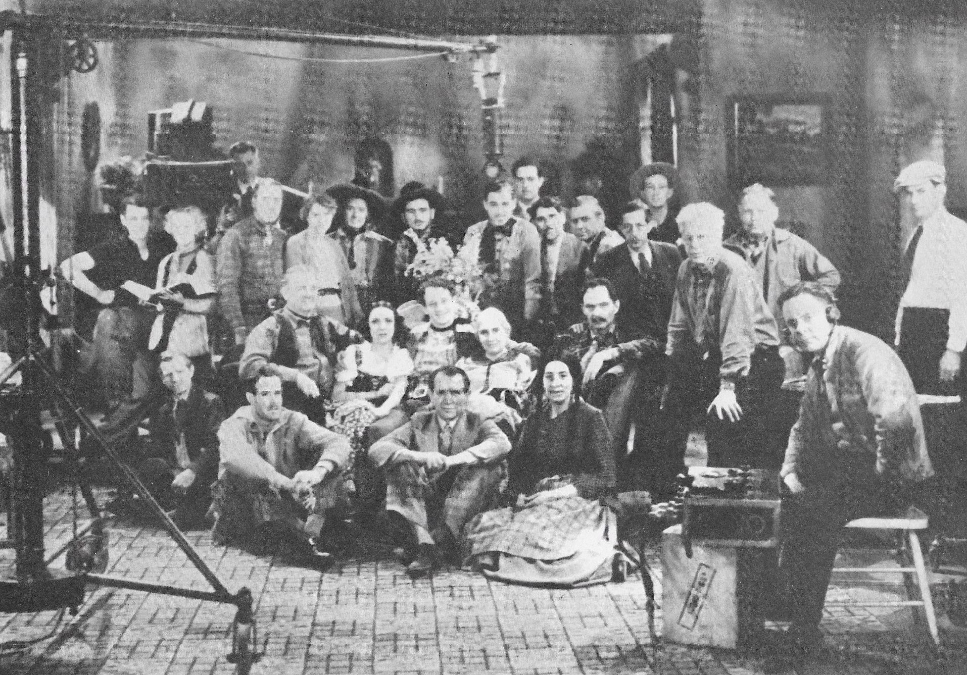 Barney Beasley, Budd Buster, Ace Cain, Colin Chase, Bill Cody, Oliver Drake, Donald Reed, Eddie Gribbon, Robert F. Hill, Earle Hodgins, Soledad Jiménez, Donald Biddle Keyes, Ray Kirkwood, S. Roy Luby, Buck Morgan, Bud Pope, Nina Quartero, and Zara Tazil in The Cyclone Ranger (1935)