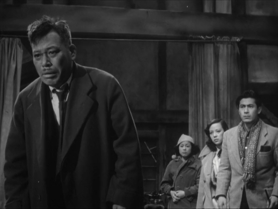 Toshirô Mifune, Noriko Sengoku, Takashi Shimura, and Shirley Yamaguchi in Shûbun (1950)