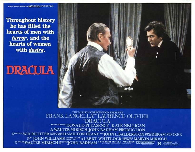 Laurence Olivier and Frank Langella in Dracula (1979)