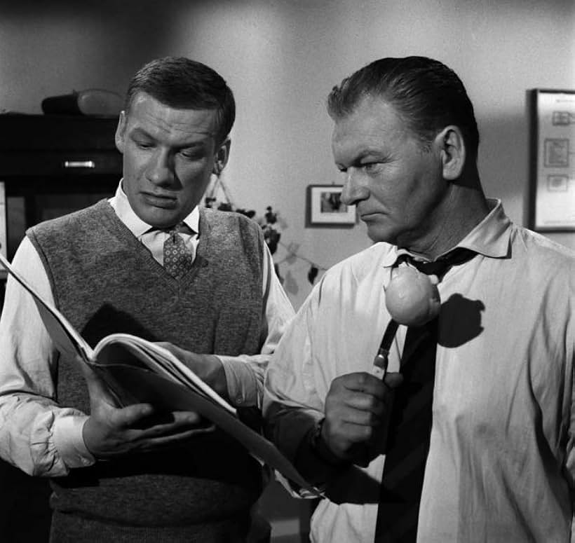 Heinz Engelmann and Wolfgang Völz in E... 605 (1960)