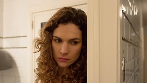 Anna Drijver in Undercover (2019)