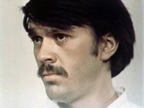 Mykhailo Illienko in Bilyy ptakh z chornoyu oznakoyu (1971)