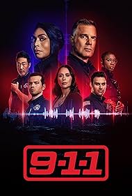 Angela Bassett, Jennifer Love Hewitt, Kenneth Choi, Peter Krause, Aisha Hinds, Oliver Stark, and Ryan Guzman in Cuộc Gọi Khẩn Cấp 911 (2018)