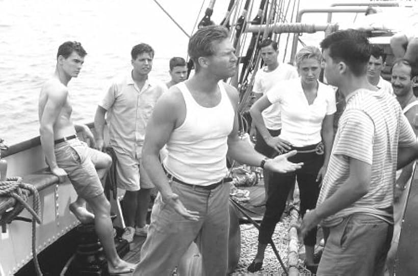 Jeff Bridges, Jason Marsden, Jeremy Sisto, Eric Michael Cole, Caroline Goodall, David Lascher, Julio Oscar Mechoso, Peyton Thomas, and Scott Wolf in White Squall (1996)