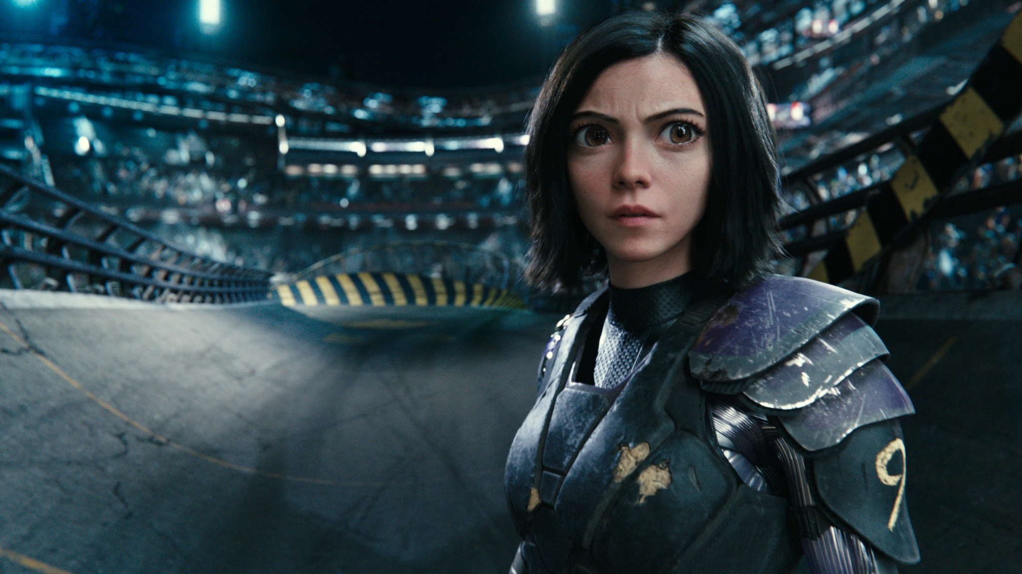 Rosa Salazar in Alita: Thiên Thần Chiến Binh (2019)