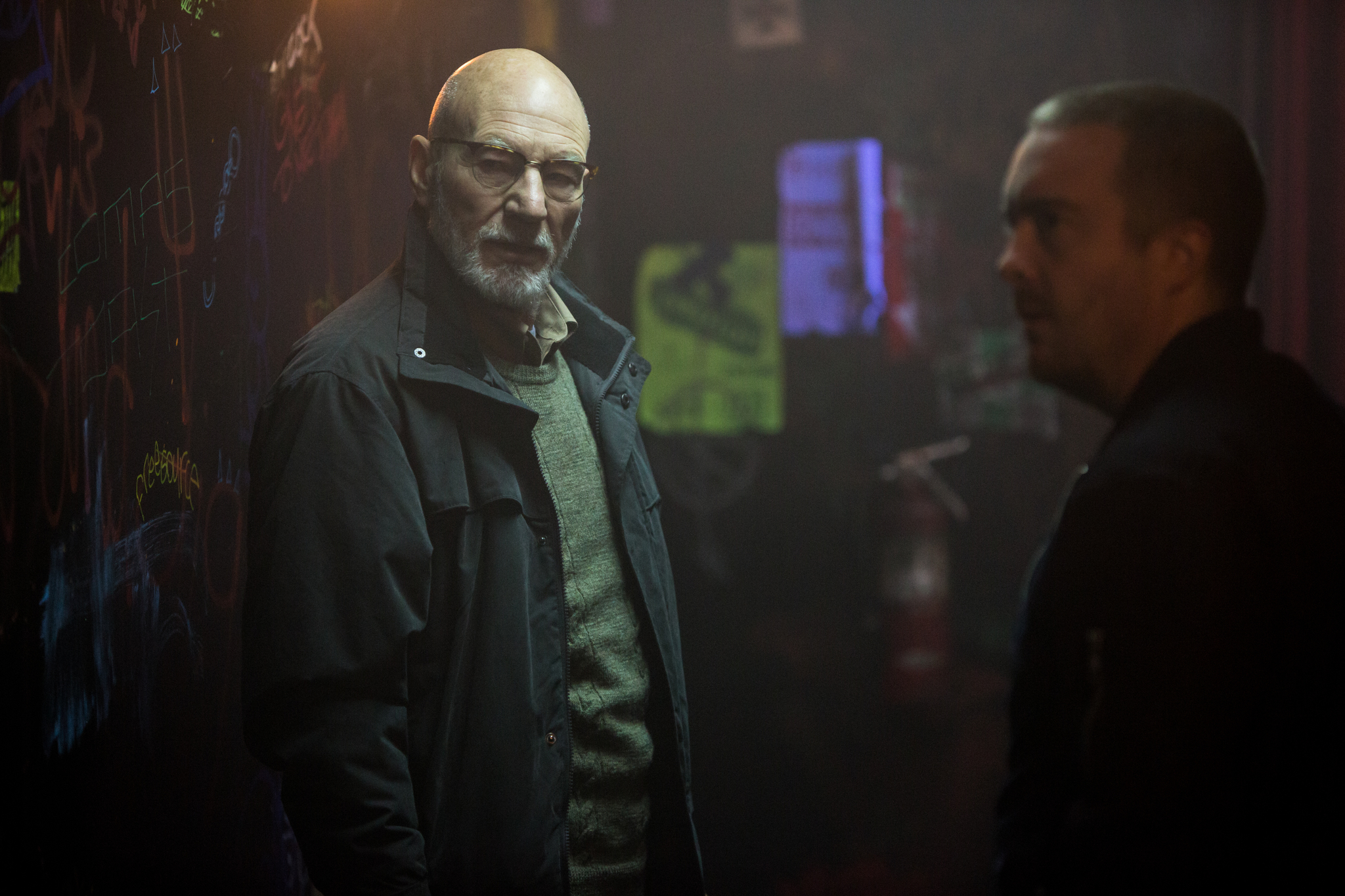 Patrick Stewart and Macon Blair in Green Room (2015)