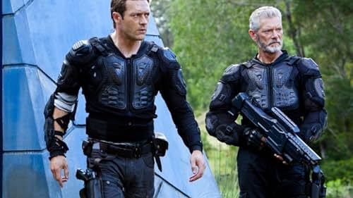 Stephen Lang and Jason O'Mara in Terra Nova (2011)