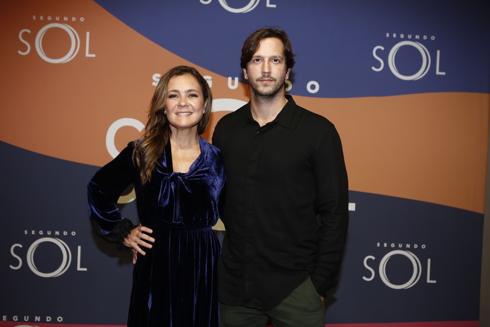 Vladimir Brichta and Adriana Esteves at an event for Segundo Sol (2018)