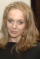 Amanda Abbington