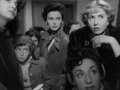 Lucia Bosè and Lea Padovani in Roma ore 11 (1952)