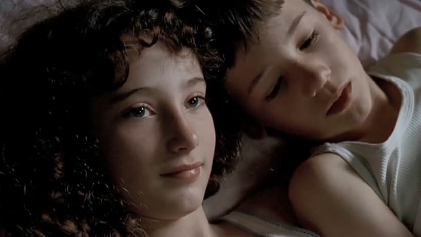 Sandrine Blancke and Thomas Godet in Toto le héros (1991)