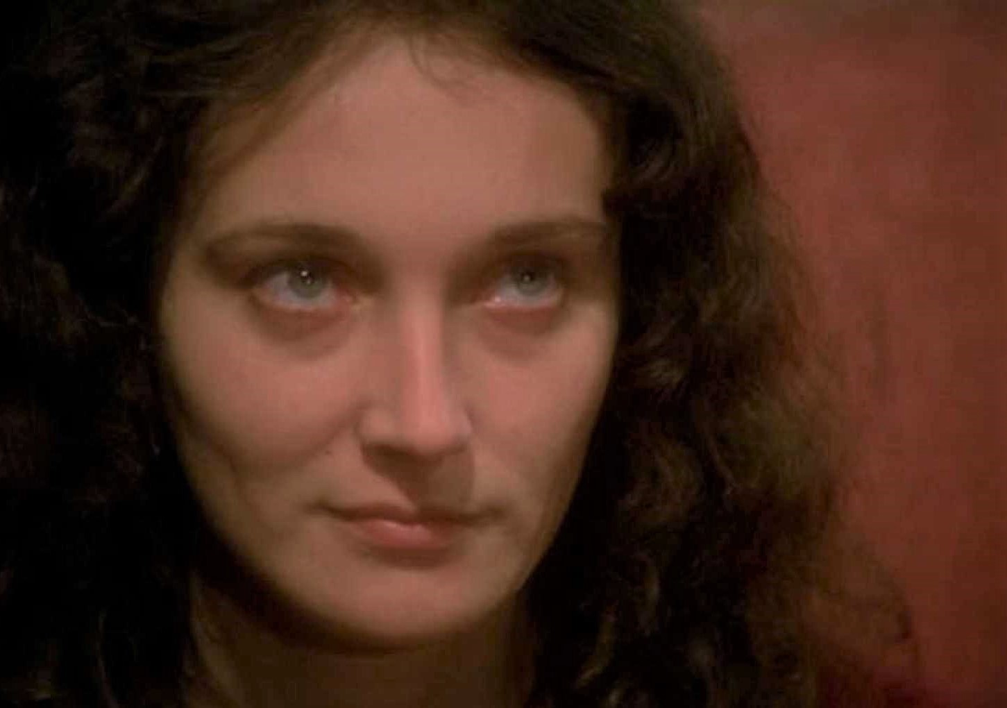 Rosalía Dans in Los gozos y las sombras (1982)