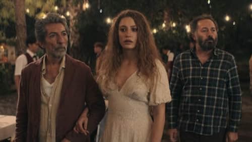 Mustafa Ugurlu and Serenay Sarikaya in Sahmaran (2023)