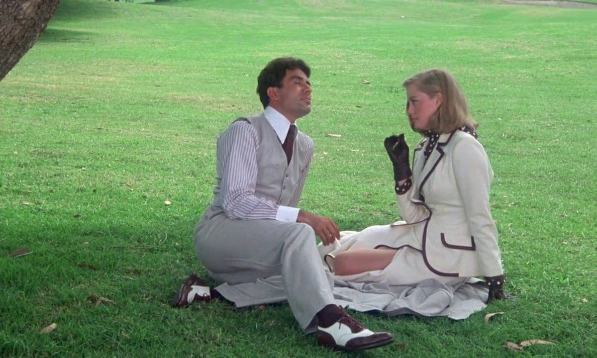 Cybill Shepherd and Duilio Del Prete in At Long Last Love (1975)