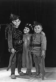 Darla Hood, George 'Spanky' McFarland, and Carl 'Alfalfa' Switzer in Arbor Day (1936)