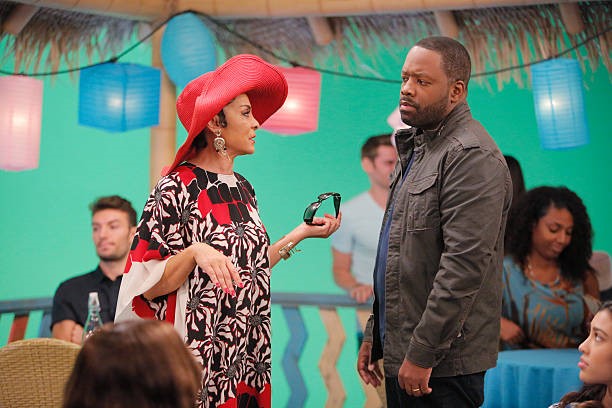 Still of Jasmine Guy and Kadeem Hardison in K.C. UNDERCOVER - 'The Mother of All Missions'