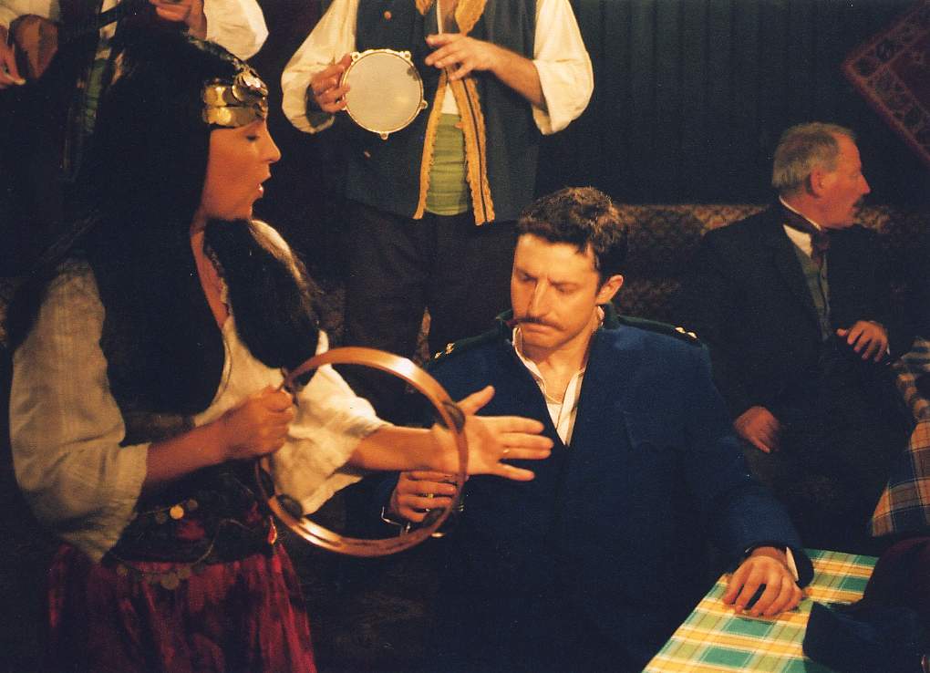 Nikola Djuricko in Zona Zamfirova (2002)