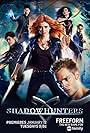 Harry Shum Jr., Emeraude Toubia, Katherine McNamara, Dominic Sherwood, Matthew Daddario, and Alberto Rosende in Shadowhunters: The Mortal Instruments (2016)