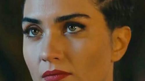 Tuba Büyüküstün in Cesur Ve Güzel (2016)