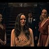 Michiel Huisman, Elizabeth Reaser, Samantha Sloyan, Kate Siegel, and Victoria Pedretti in The Haunting of Hill House (2018)