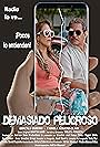 Gonzalo Cubero and Fabiola Romero-Clark in Demasiado Peligroso (2023)