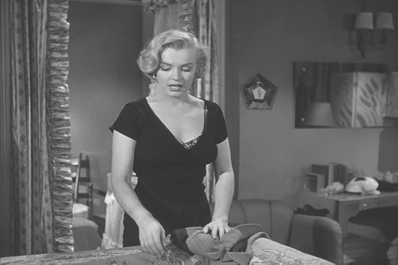 Marilyn Monroe in Love Nest (1951)