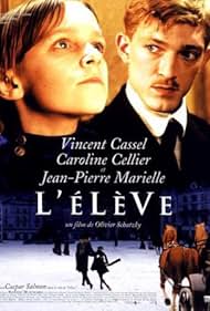 Vincent Cassel and Caspar Salmon in L'élève (1996)