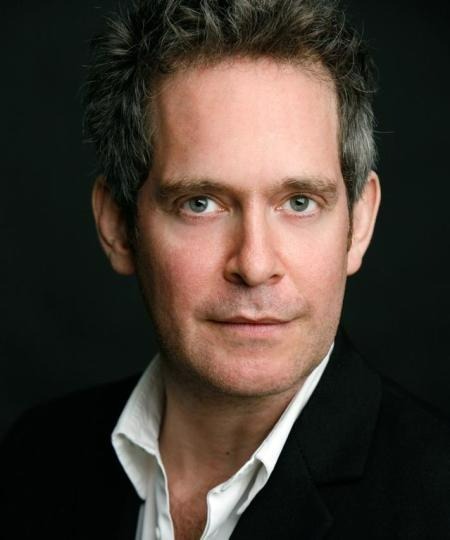 Tom Hollander